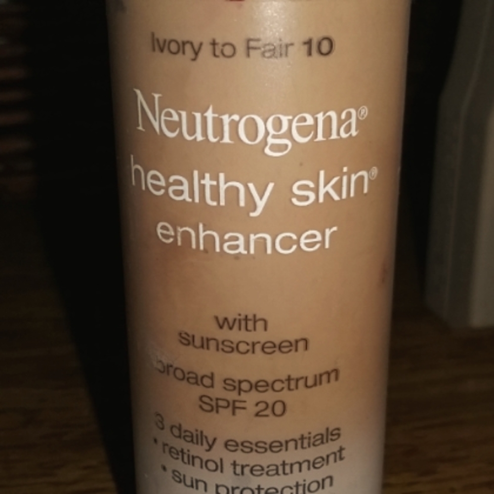 Neutrogena foundation Ivo